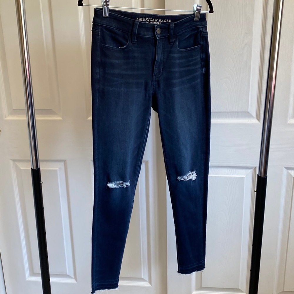 American eagle super stretch size 2 jeans